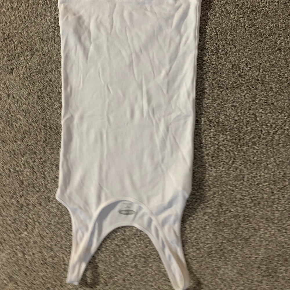 White ribbed tank top